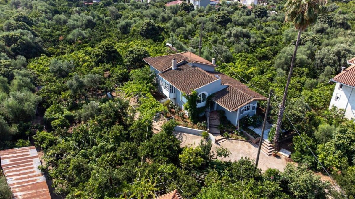 Serene Seaside Bliss - Lush & Secluded Garden Oasis Kalamata Ngoại thất bức ảnh